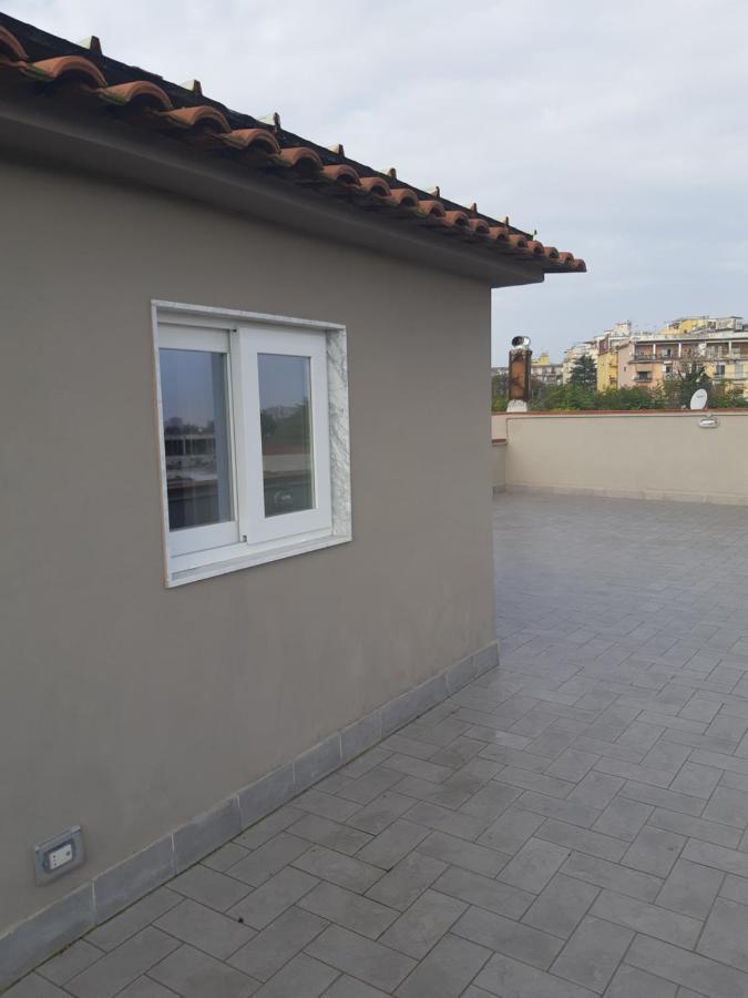 Il Rifugio Degli Artisti Apartment เนเปิลส์ ภายนอก รูปภาพ